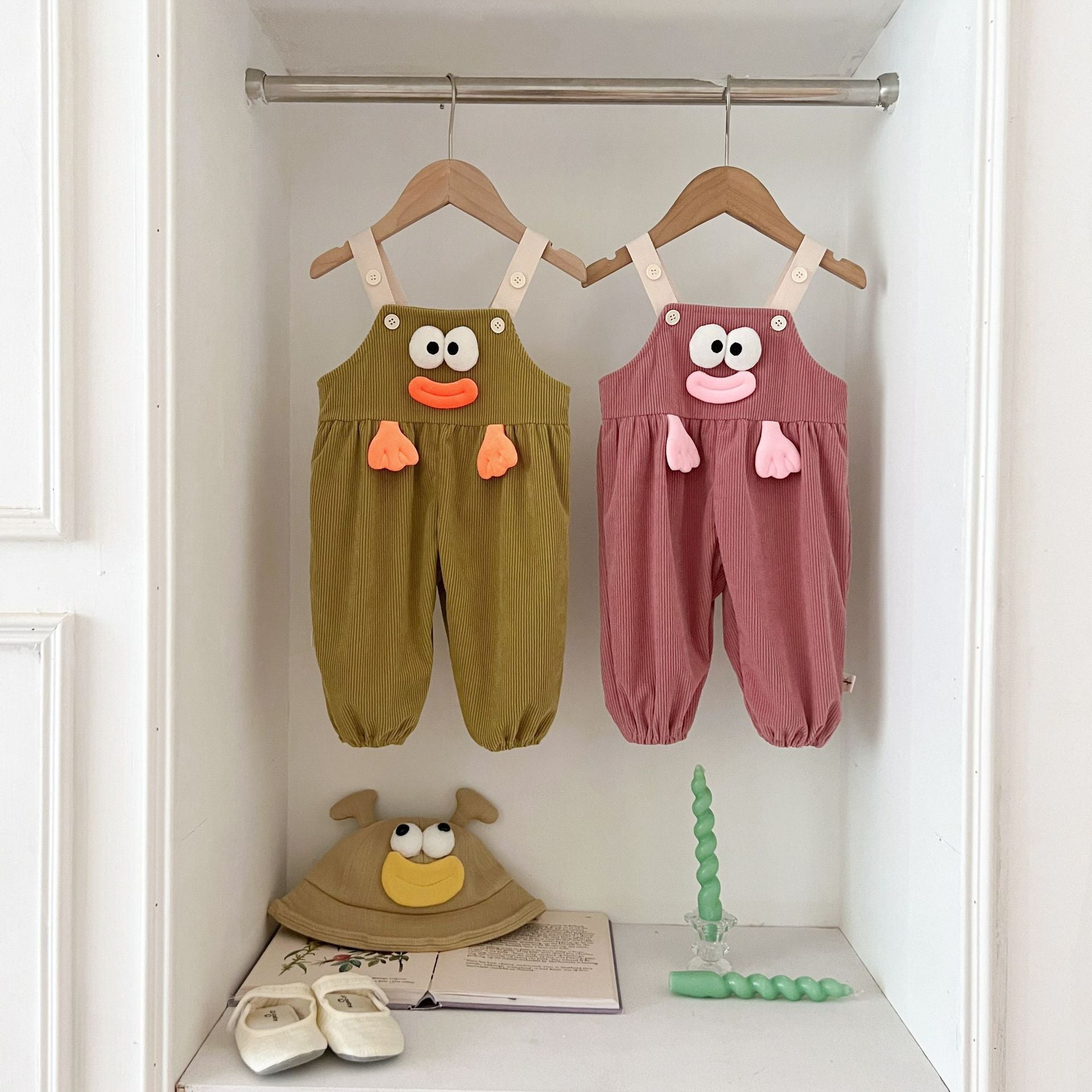 Baby Girls Solid Color Expression Jumpsuits Wholesale 240802313