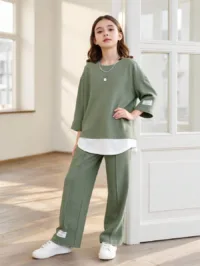 SHEIN Tween Girl Casual Street Knit Patch Round Neck Loose Top & Long Pants 2-Piece Set