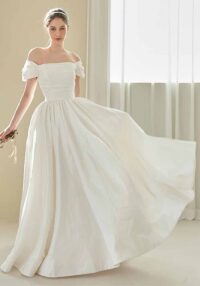 Chic Wedding Dress Bridal White Retro Off Shoulder White Long Gown(Processing time need 3-6 days)