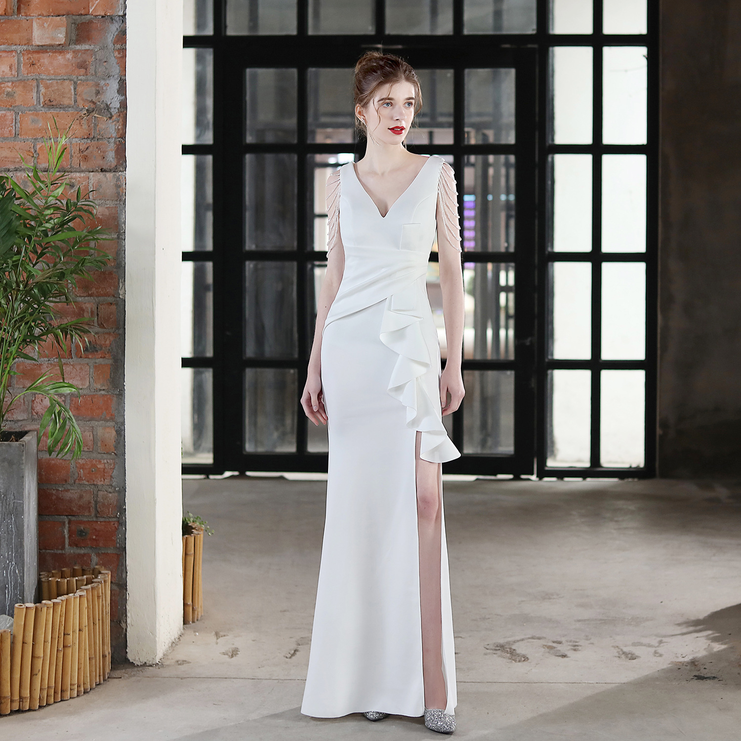 Elegant Bride Solid V-Neck Ruffled Slit Slim Fishtail Wedding Dress